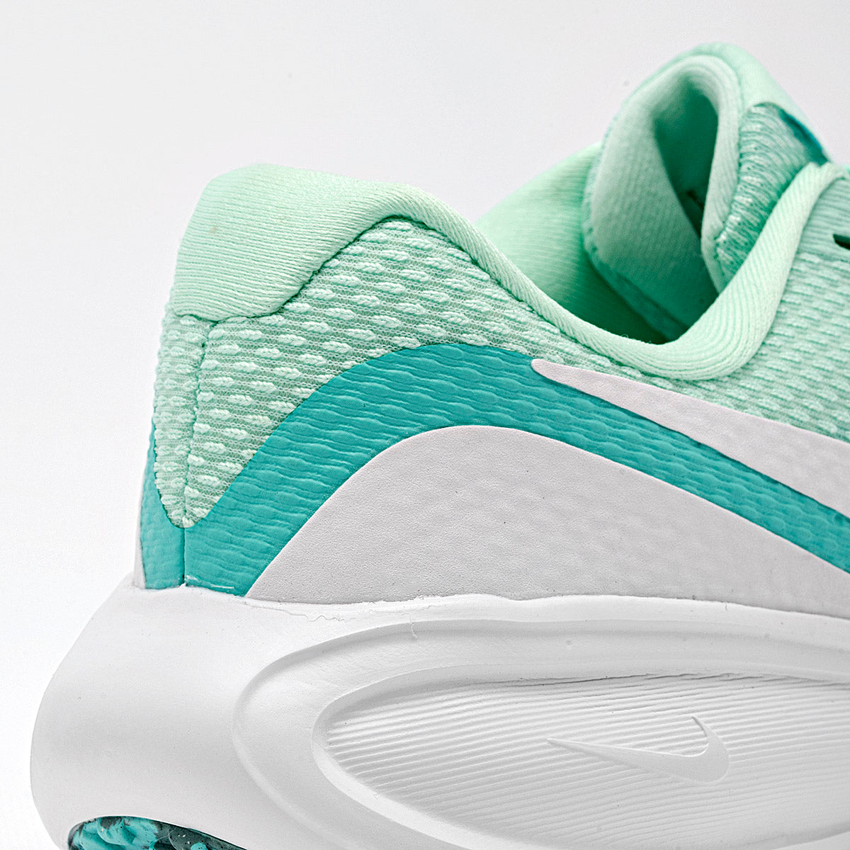 Tenis Revolution 8 Nike para Mujer