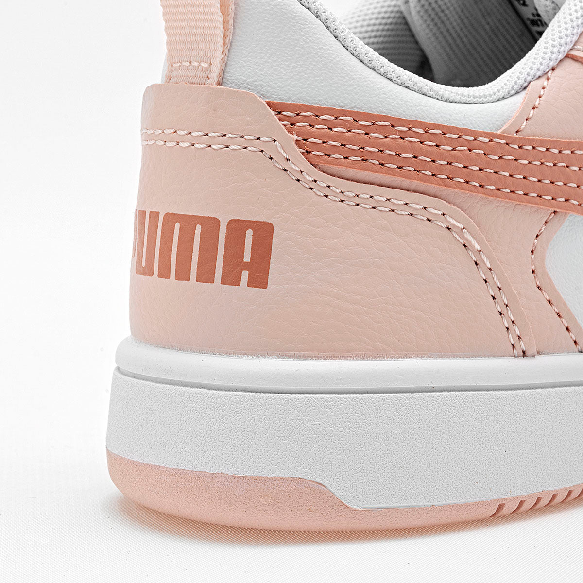 Tenis Rebound v6 Lo AC+ PS Puma para Niña