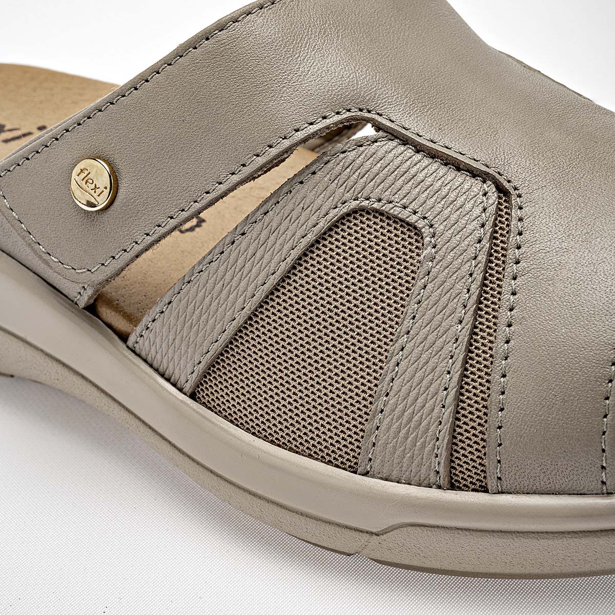 Sandalia con cuña Flexi para Mujer