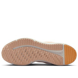 Tenis Cosmic Runner Nike para Mujer
