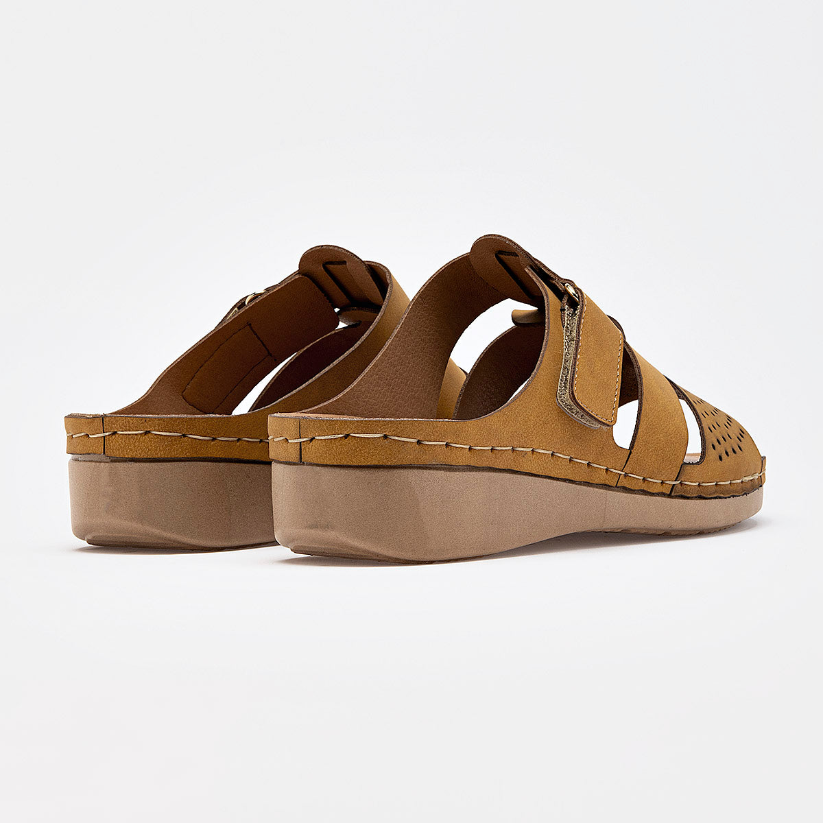 Sandalia con cuña Via Moda para Mujer