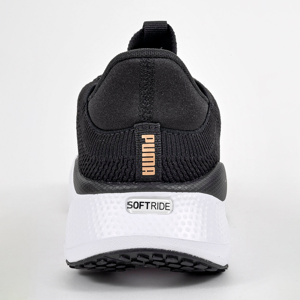 Tenis Skyrocket Lite Trail WTR Puma para Mujer