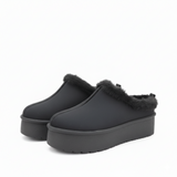 Zueco de plataforma con peluche marca Been Class negro 141982