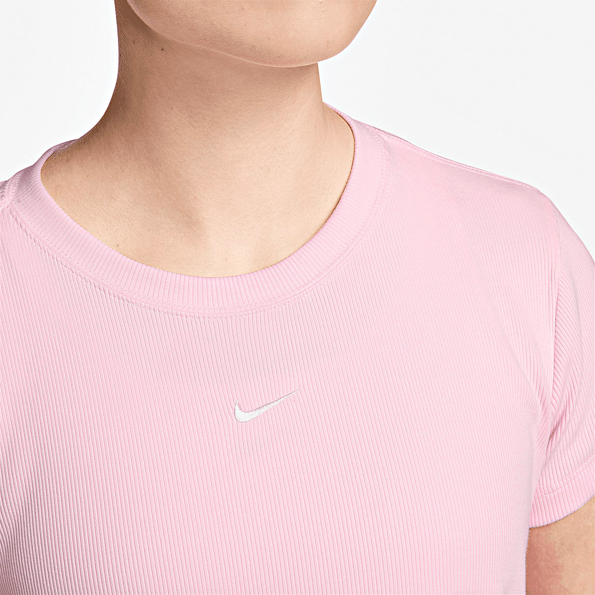 Nike Nike Sportswear Chill Knit Tee