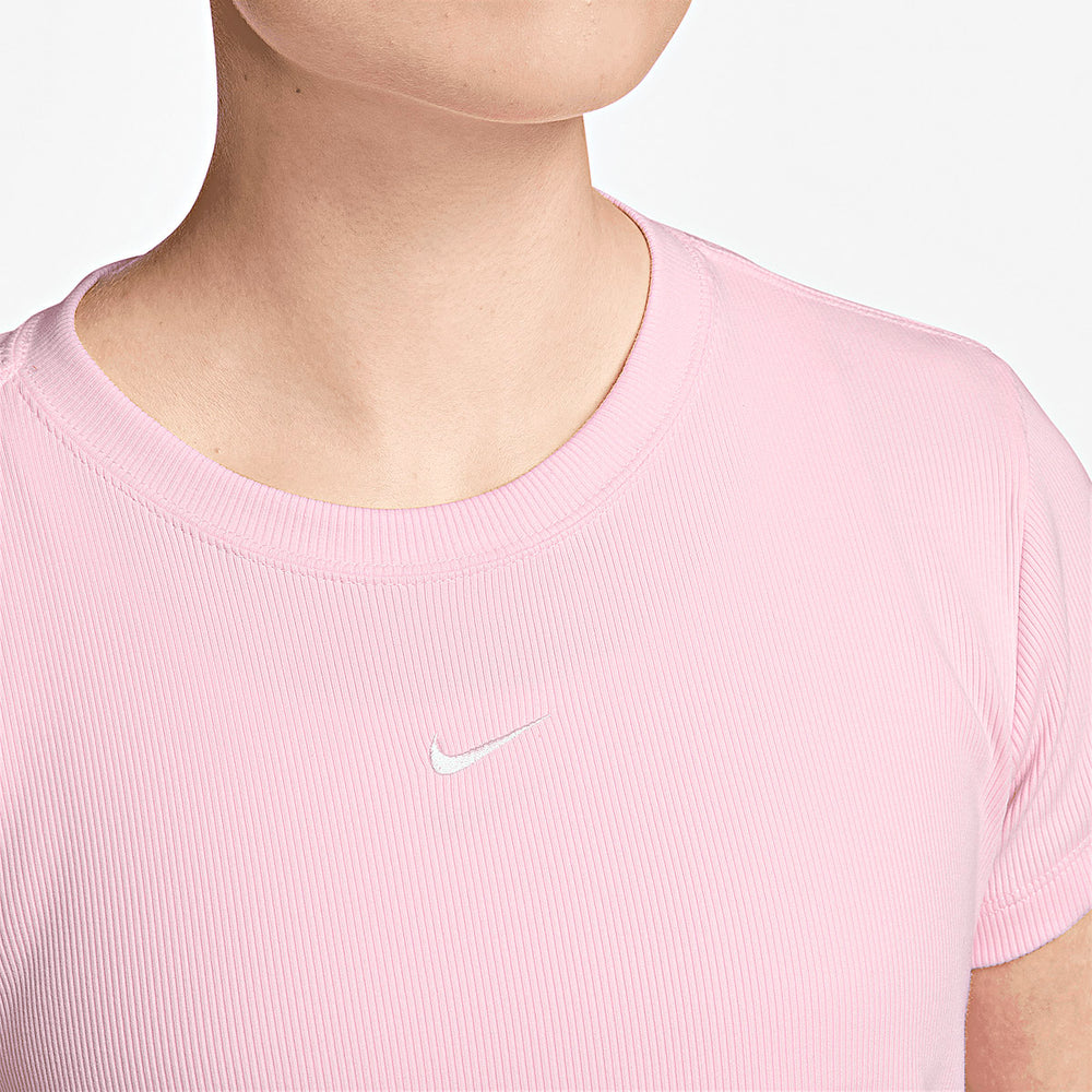Nike Nike Sportswear Chill Knit Tee