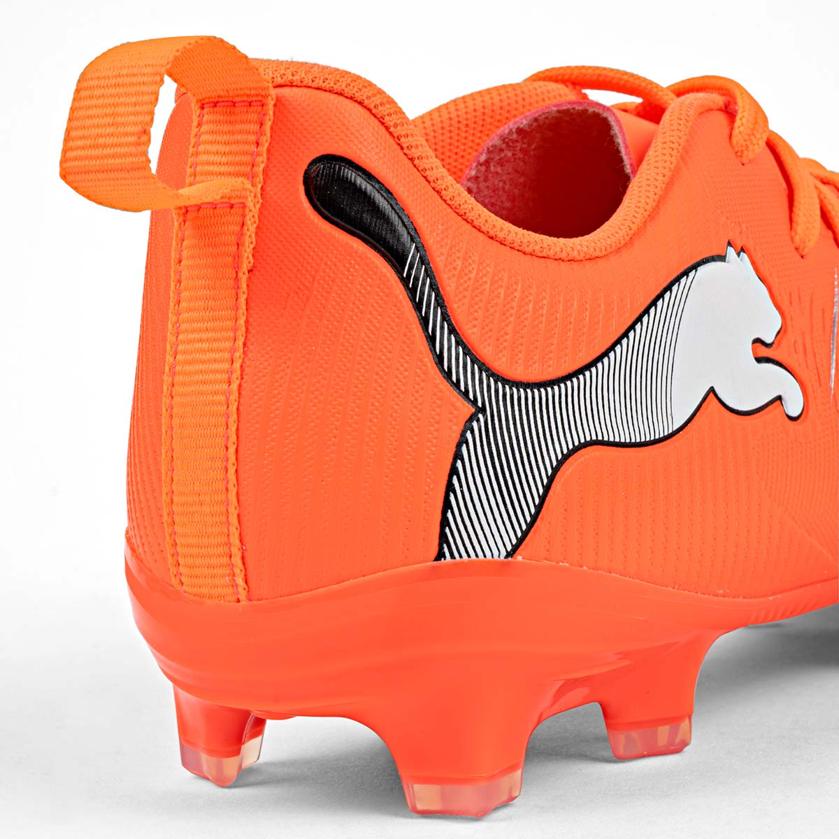 Tenis Future 9 Play FG/AG Jr Puma para Joven