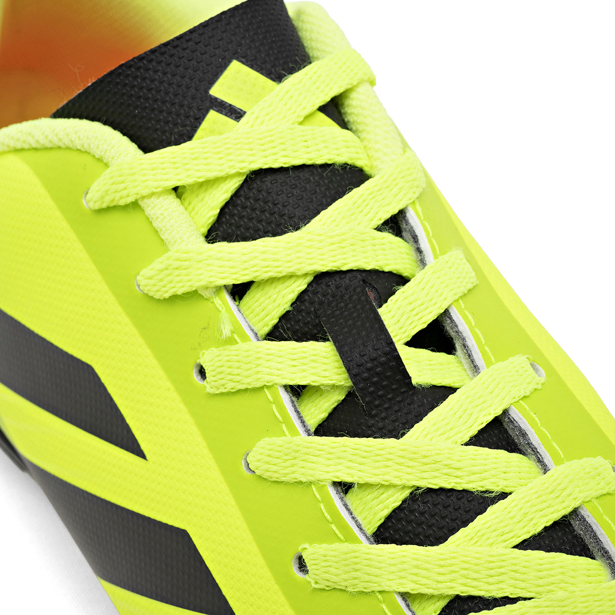 Tenis deportivo Predator Essentials Adidas para Hombre