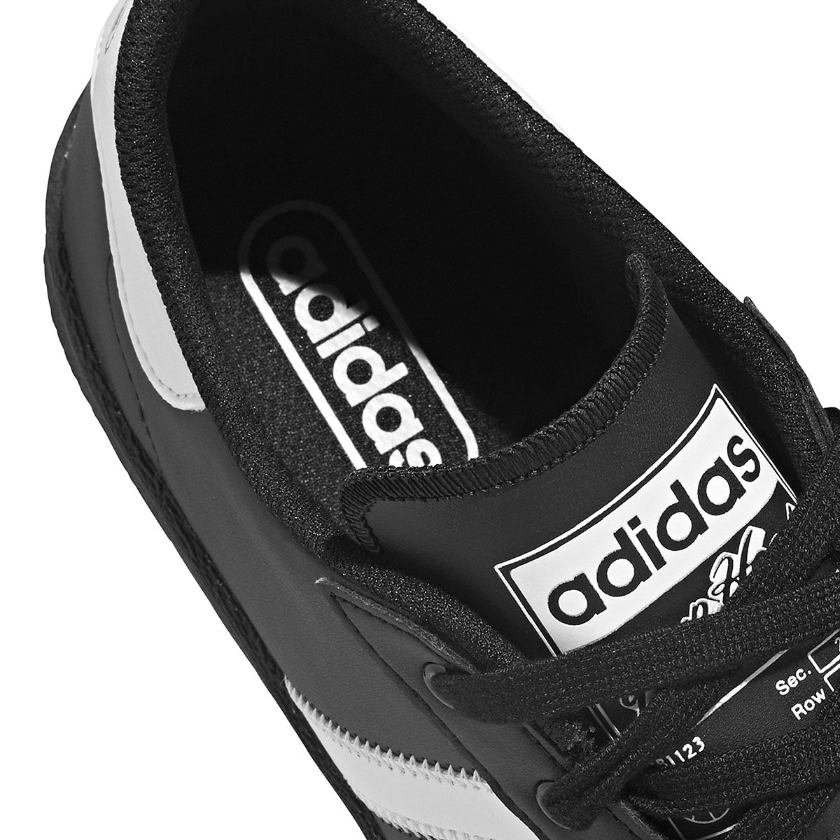 Tenis urbano Jump Hook Low Adidas para Hombre