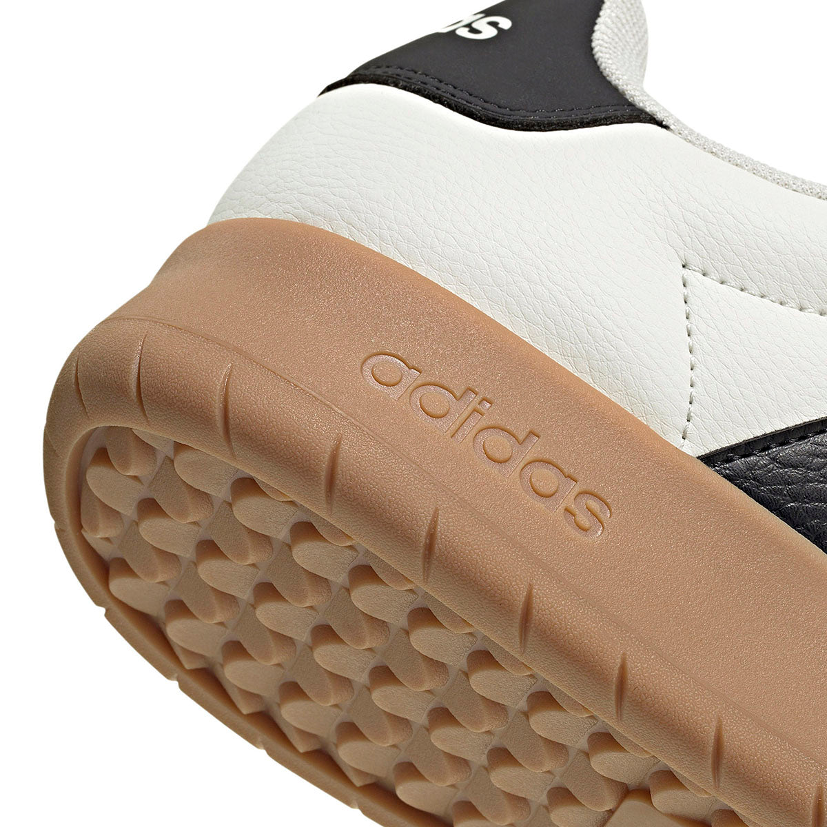 Tenis urbano Barreda XLG Adidas para Mujer
