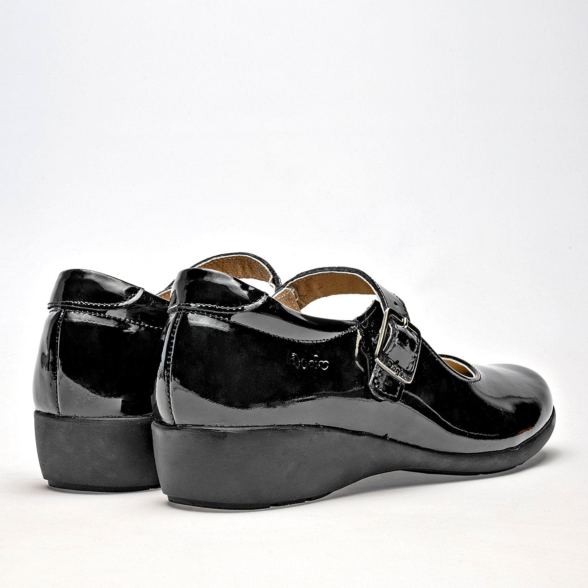 Zapato escolar de piel Dogi