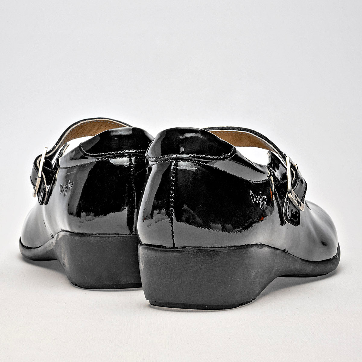 Zapato escolar de piel Dogi