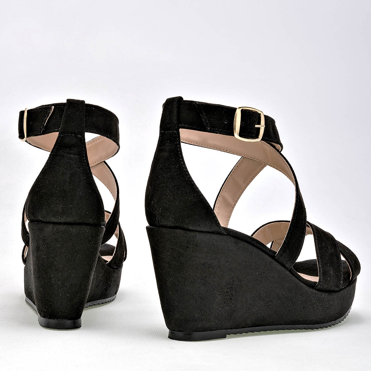 Sandalia para mujer marca Fratta Negro cod. 71412