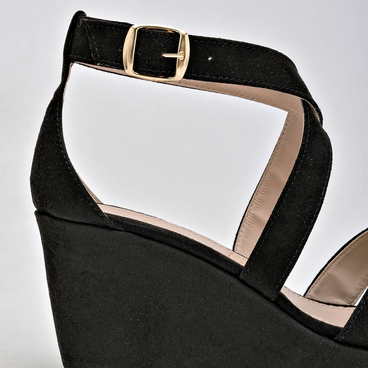 Sandalia para mujer marca Fratta Negro cod. 71412