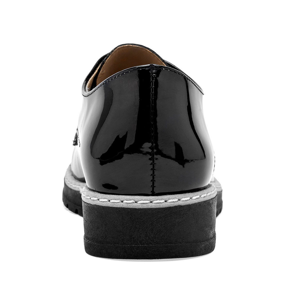 Zapato charol Jacky Hilton para niña
