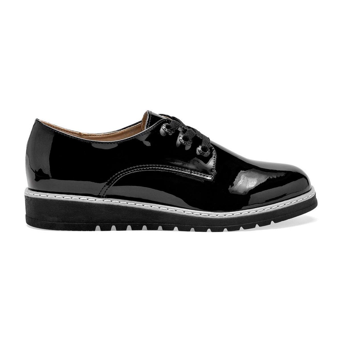 Zapato charol Jacky Hilton para niña