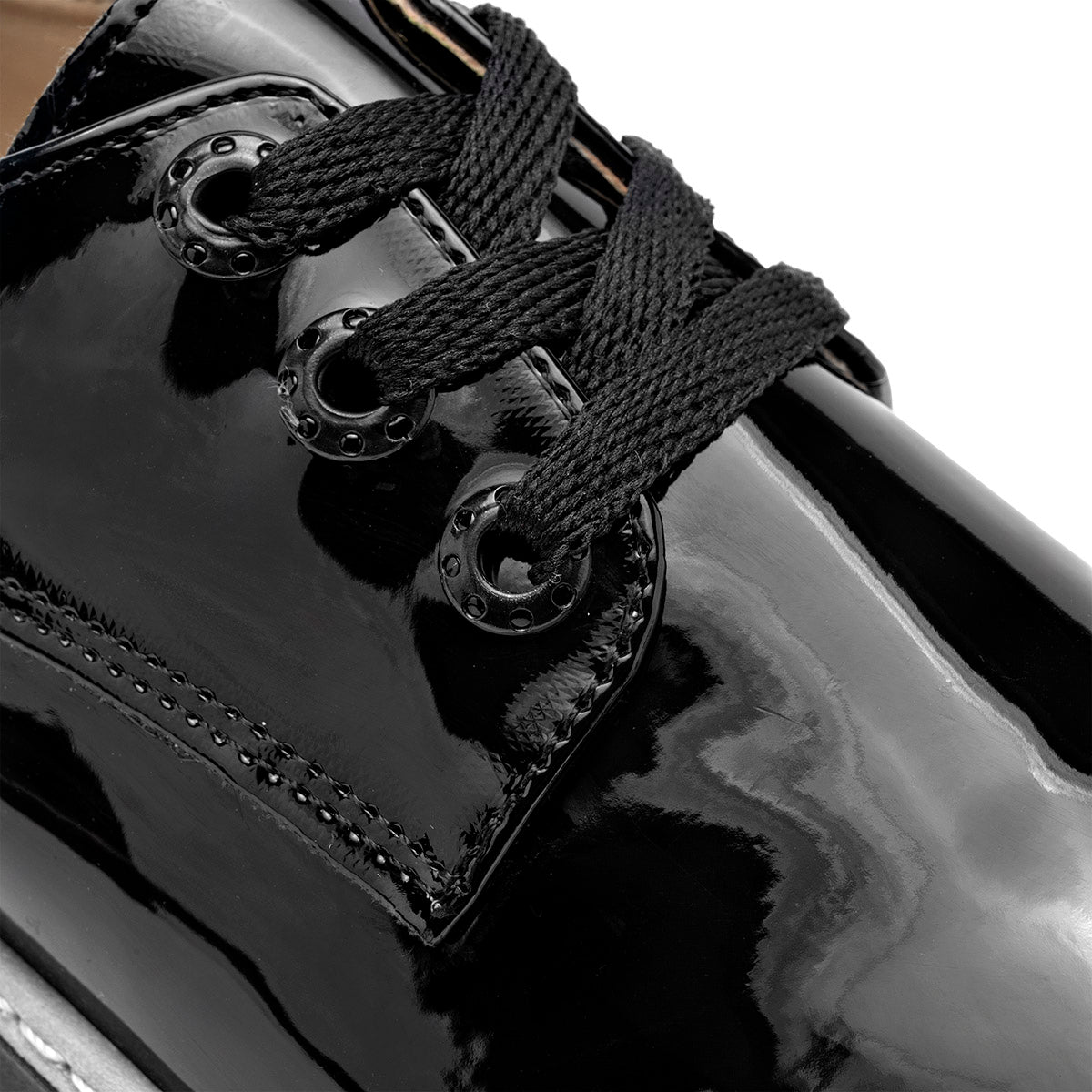 Zapato charol Jacky Hilton para niña