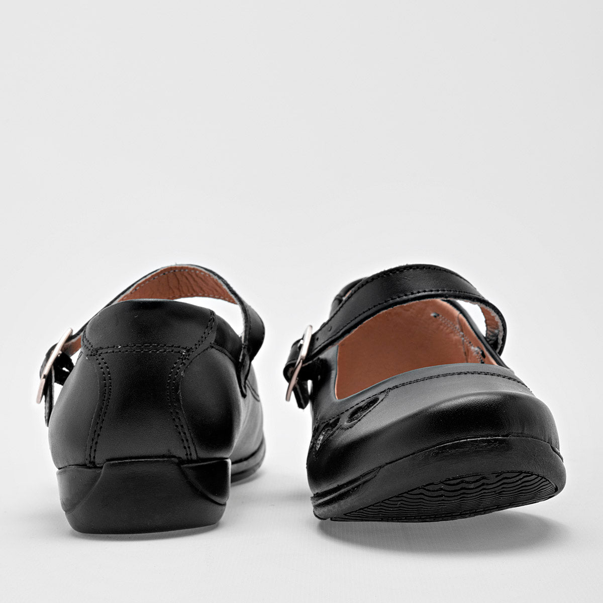 Zapato escolar Dogi para niña