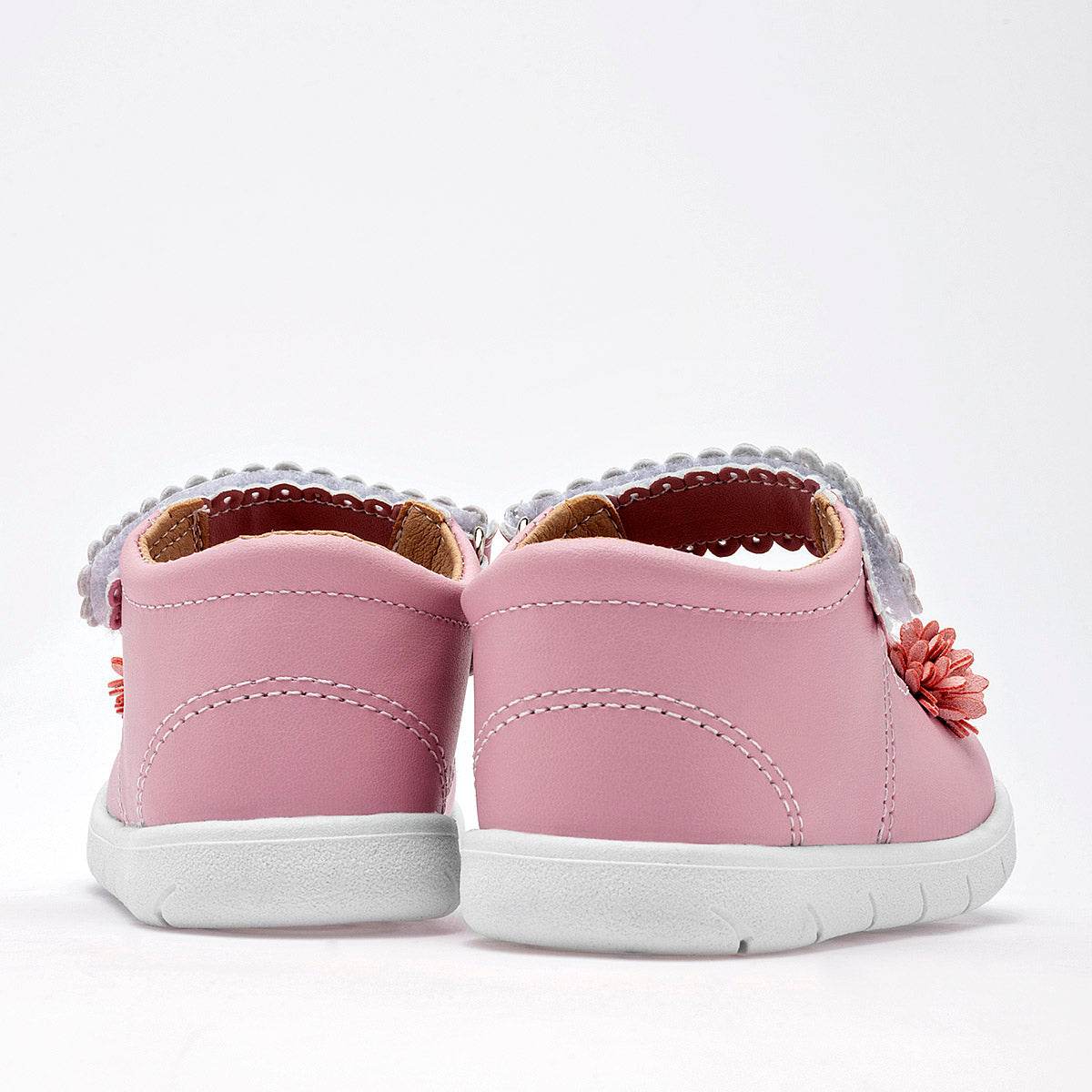 Zapato casual para niña bebé marca Kids Sofi Rosa cod. 98015