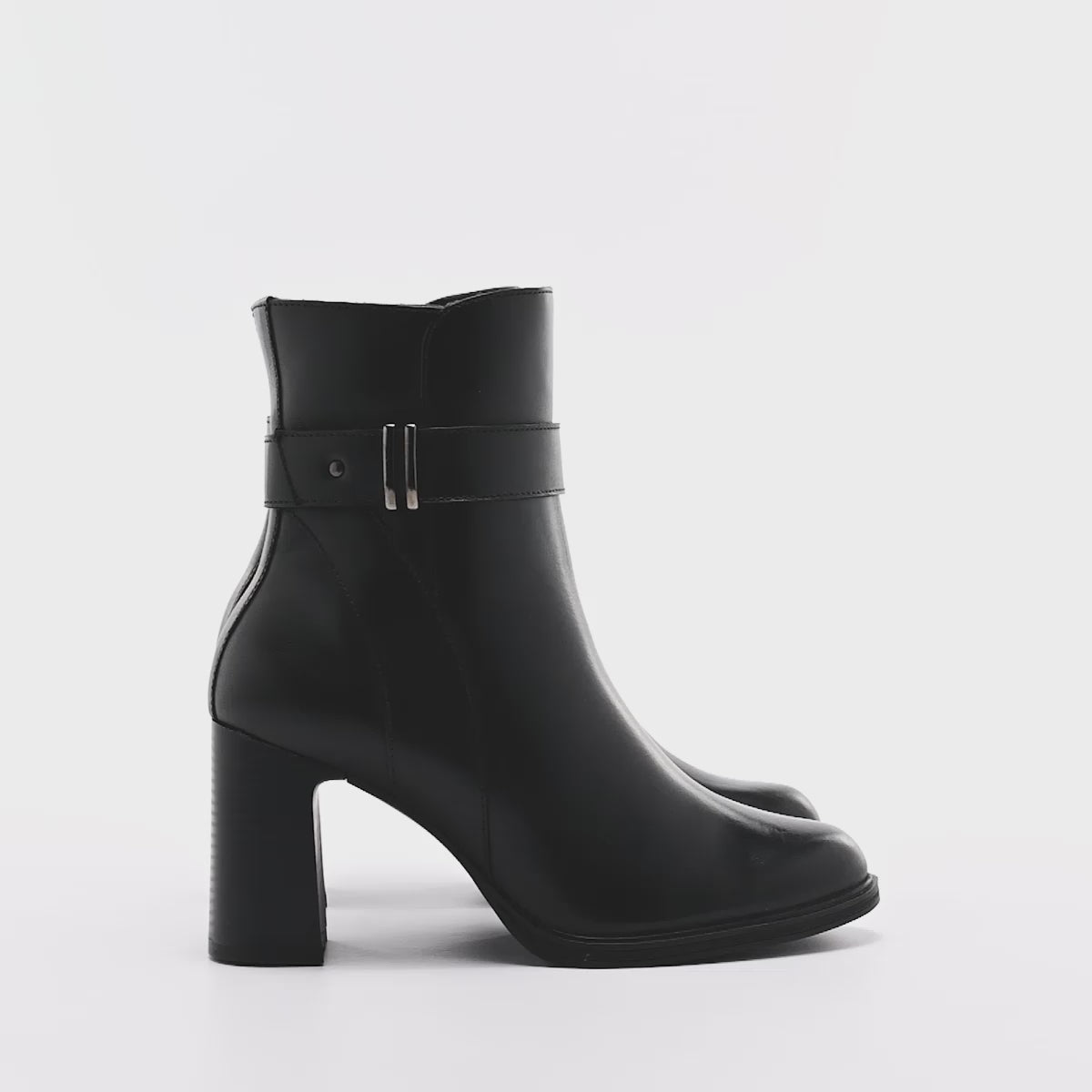 Bota caña corta Flexi para mujer