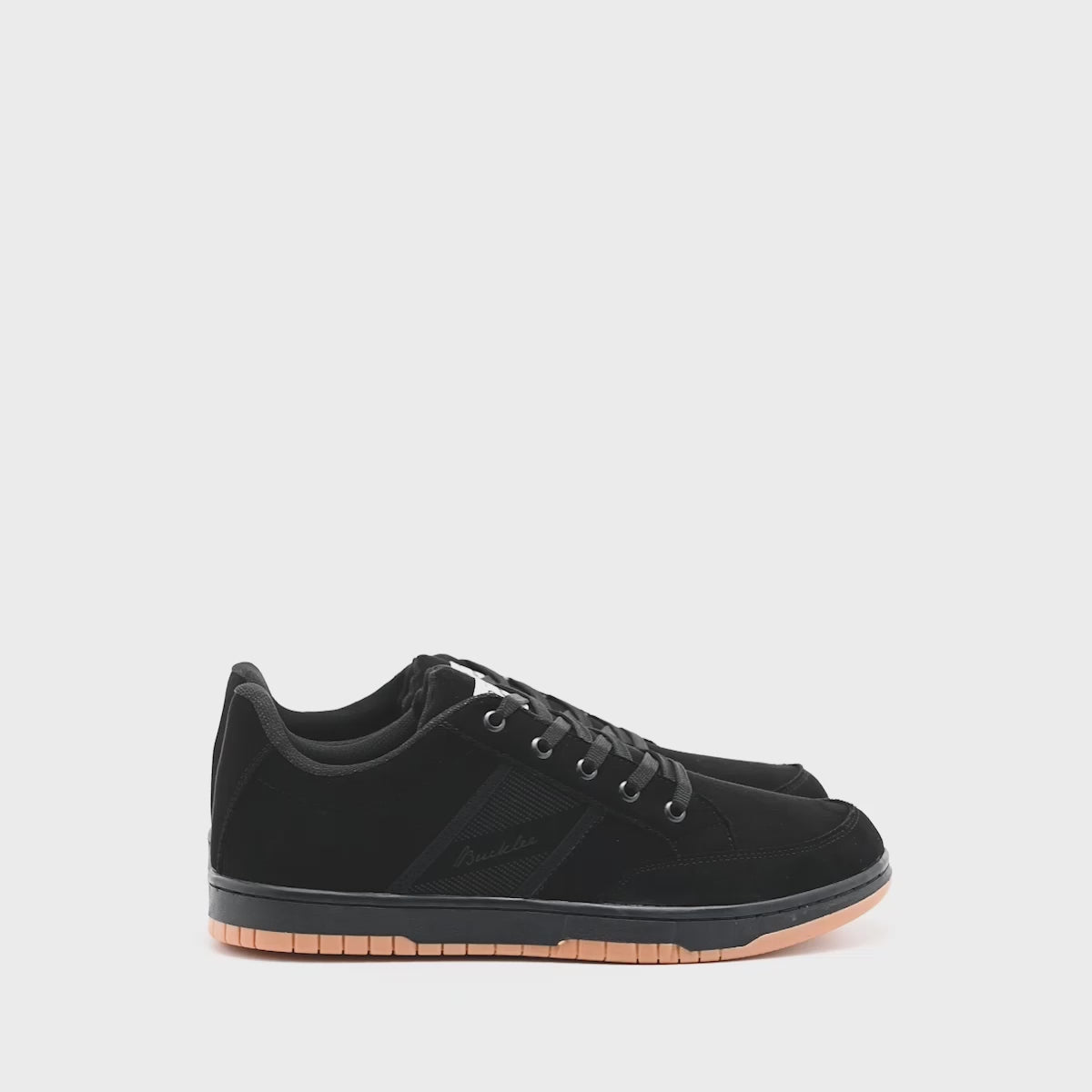 Tenis urbano para hombre marca Buckler Negro cod. 121192