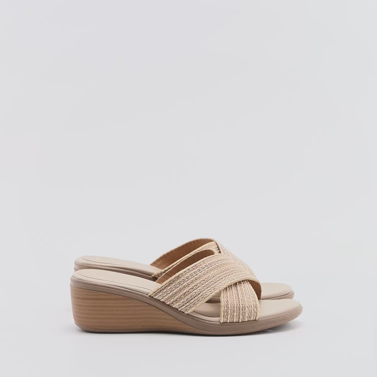 Sandalia Cuña Confort para mujer marca Paulie Beige cod. 126122